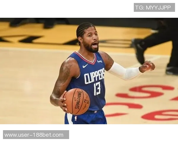 小莫呼吁卢执教应更积极转变角色不应忘记曾经的球员身份 小莫呼吁卢执教应更积极转变角色不应忘记曾经的球员身份